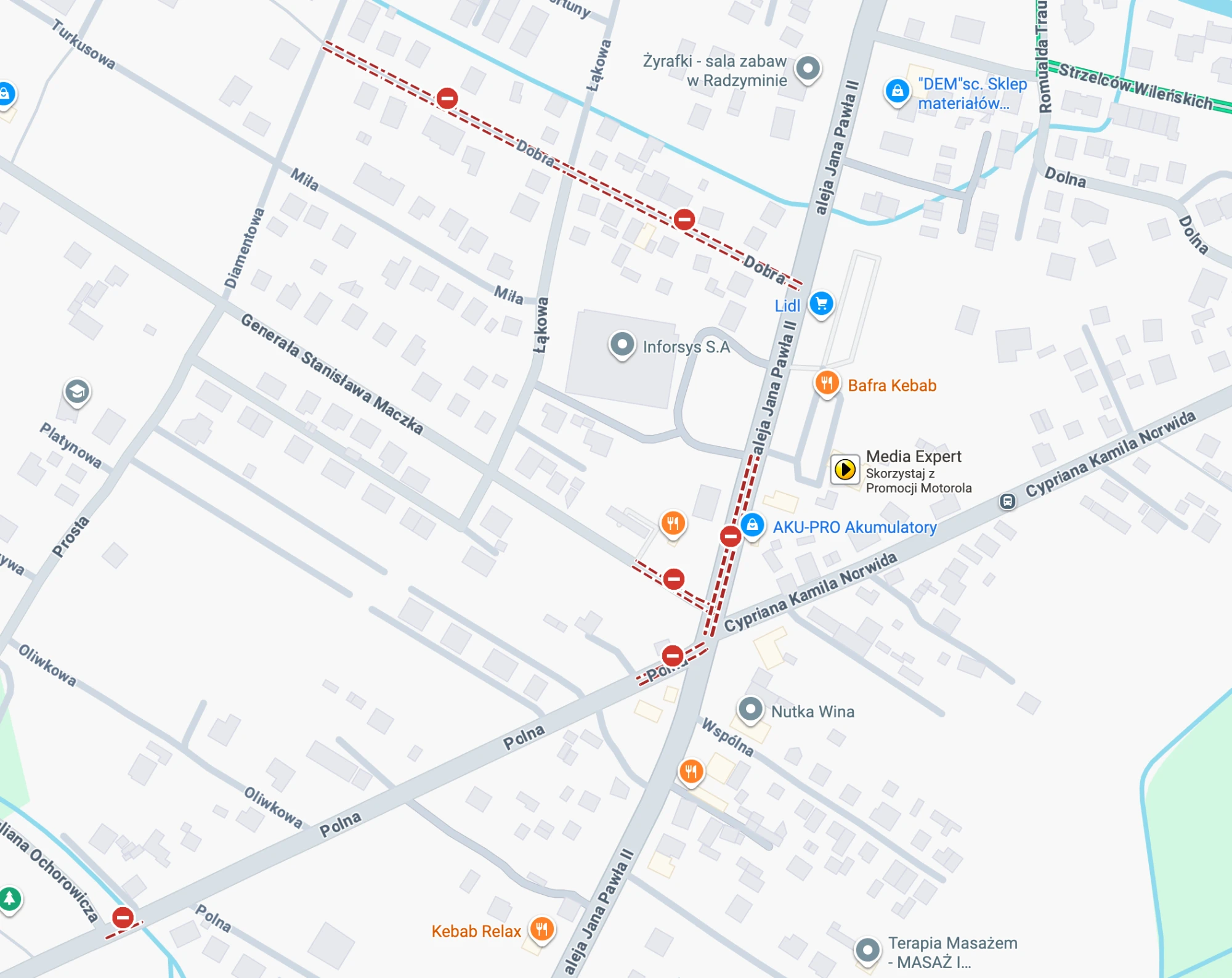 Google Maps zamyka niewłaściwy odcinek ul. Jana Pawła II — sugeruje nieprzejezdny fragment, który w rzeczywistości jest otwarty