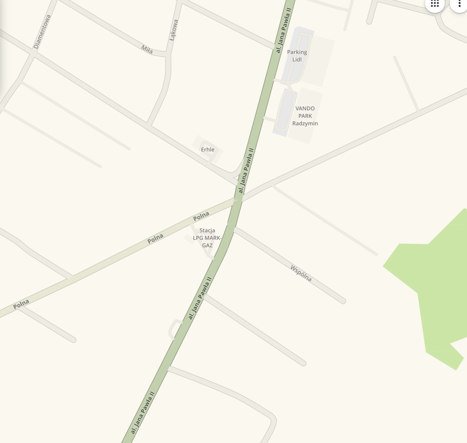 Waze planuje trasę na wprost przez ul. Jana Pawła II, mimo że odcinek jest zablokowany